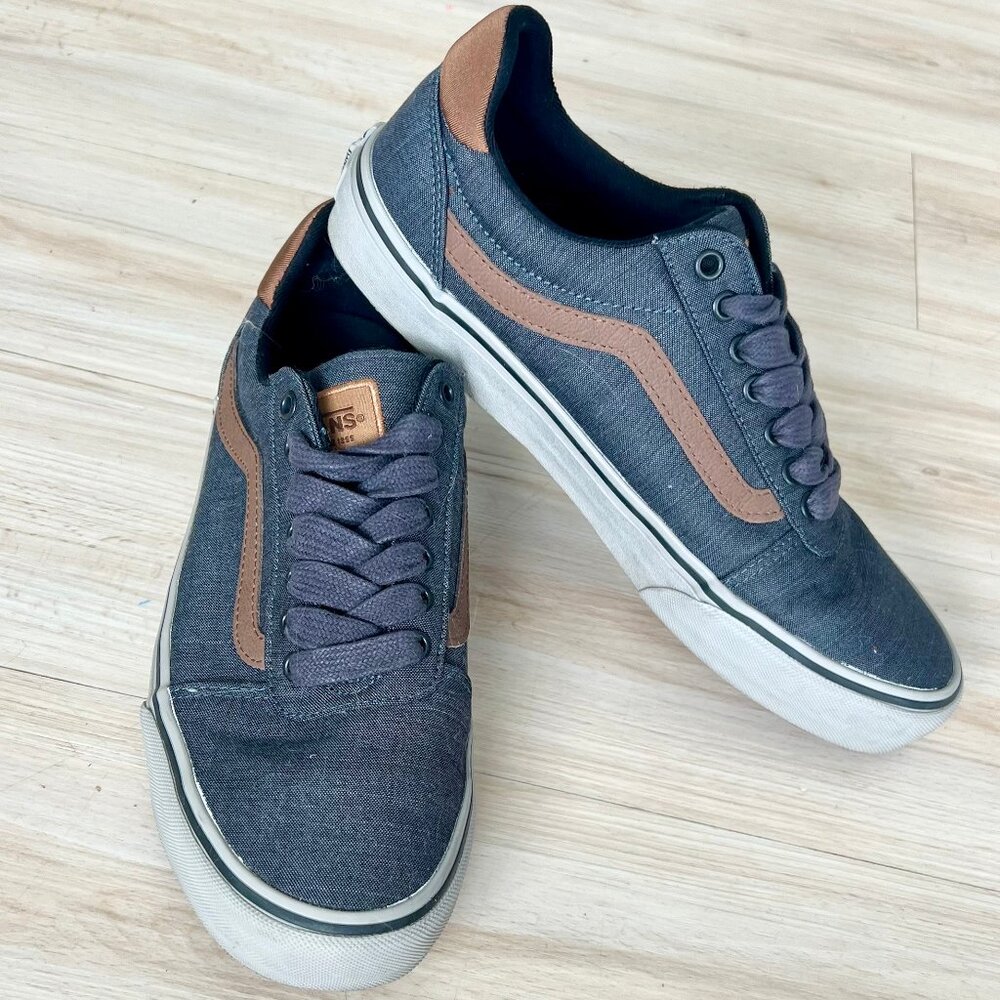 Vans Old Skool Shoe - Men's Size 10
